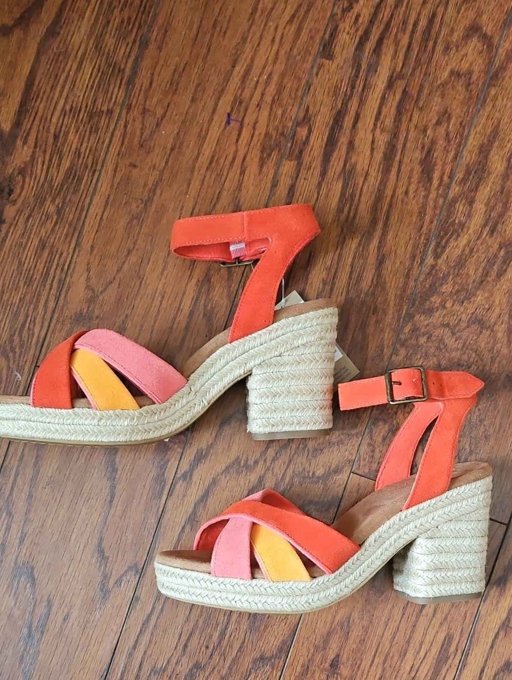 TOMS Majorca Strappy Sandal Flame Suede Size 8 NWT - Picture 8 of 11